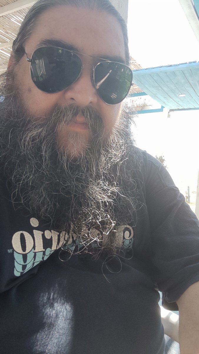 LUIGILODDO2's tweet photo. Cafè do Mar a Torre delle Stelle 
Stasera live rock and roll https://t.co/eYAuMIehQH