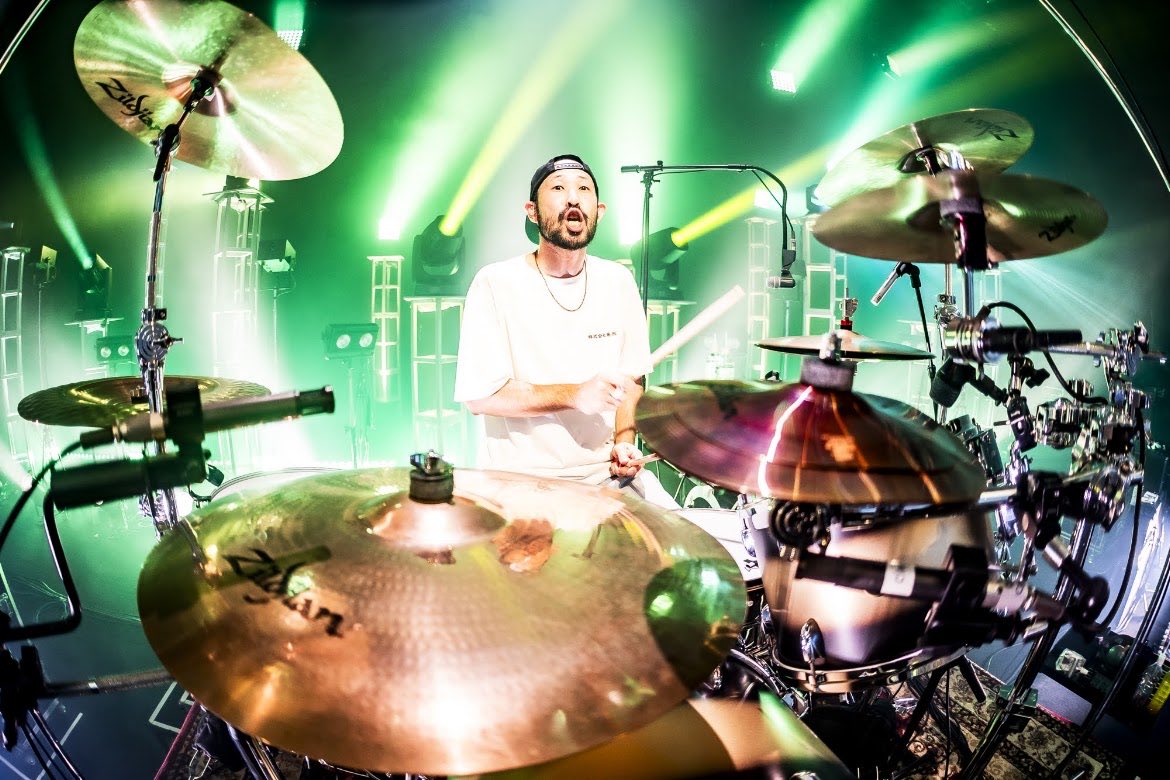 hiroakifujiwara's tweet photo. 都会のラクダ TOUR 2026-2027
〜ラクダの人生、ゴーゴーゴー〜
福井フェニックス・プラザ
photo by @cazrowAoki
#SUPERBEAVER https://t.co/oeTi8oEjnH