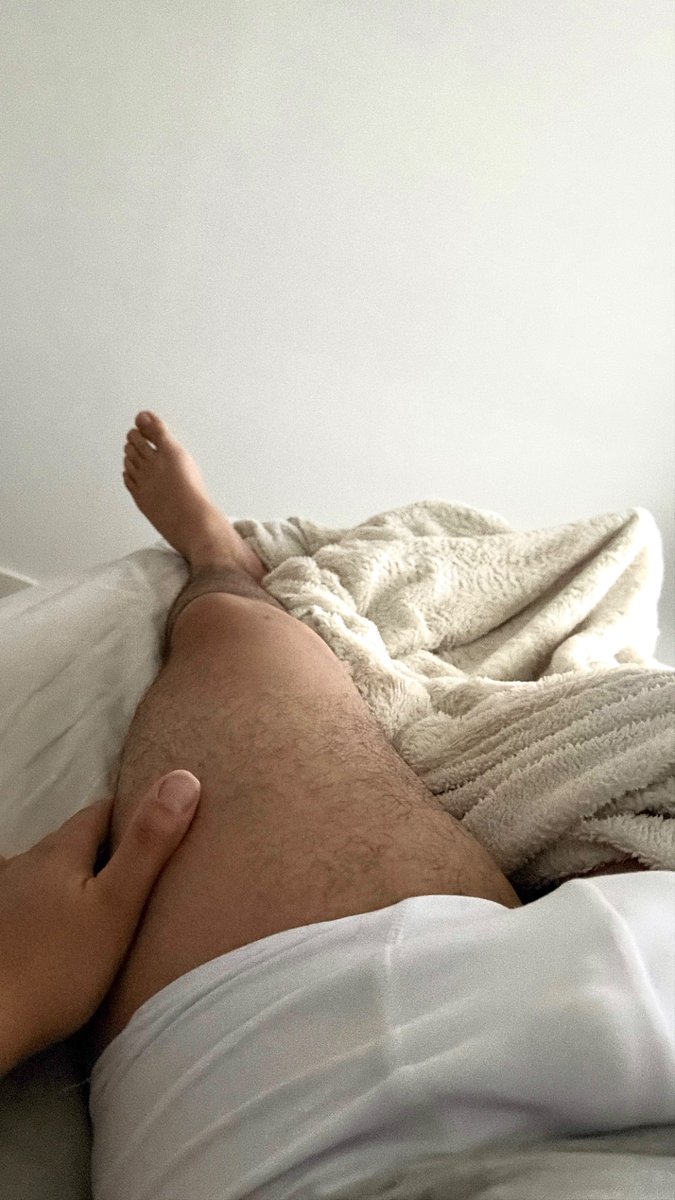 cky_seven's tweet photo. Qui veut ? 👣

#feet #gay #hot #underwear https://t.co/05ZZOsdMWR