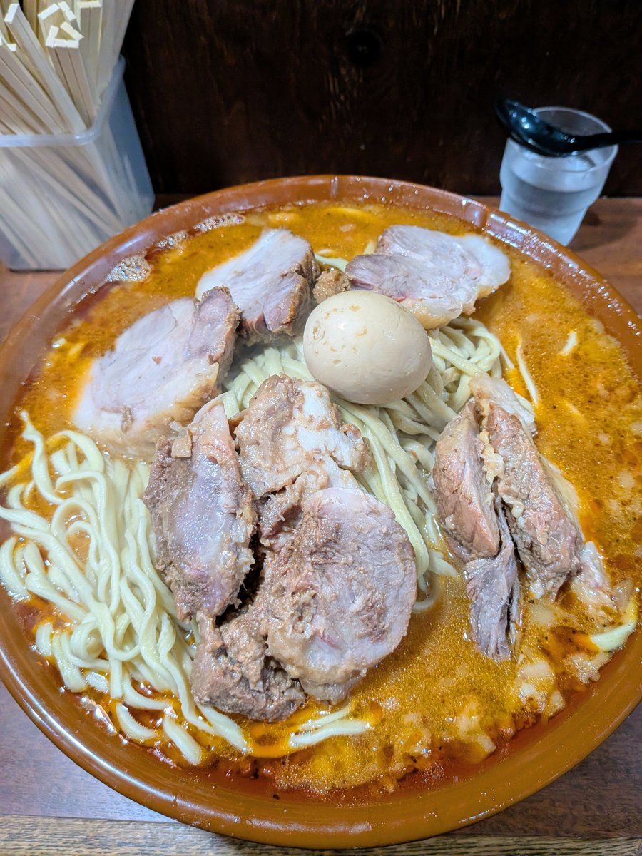 dekamoriramen's tweet photo. 埼玉に来たらとりあえずこれ食っとけ！ https://t.co/zNK3PbDhIT