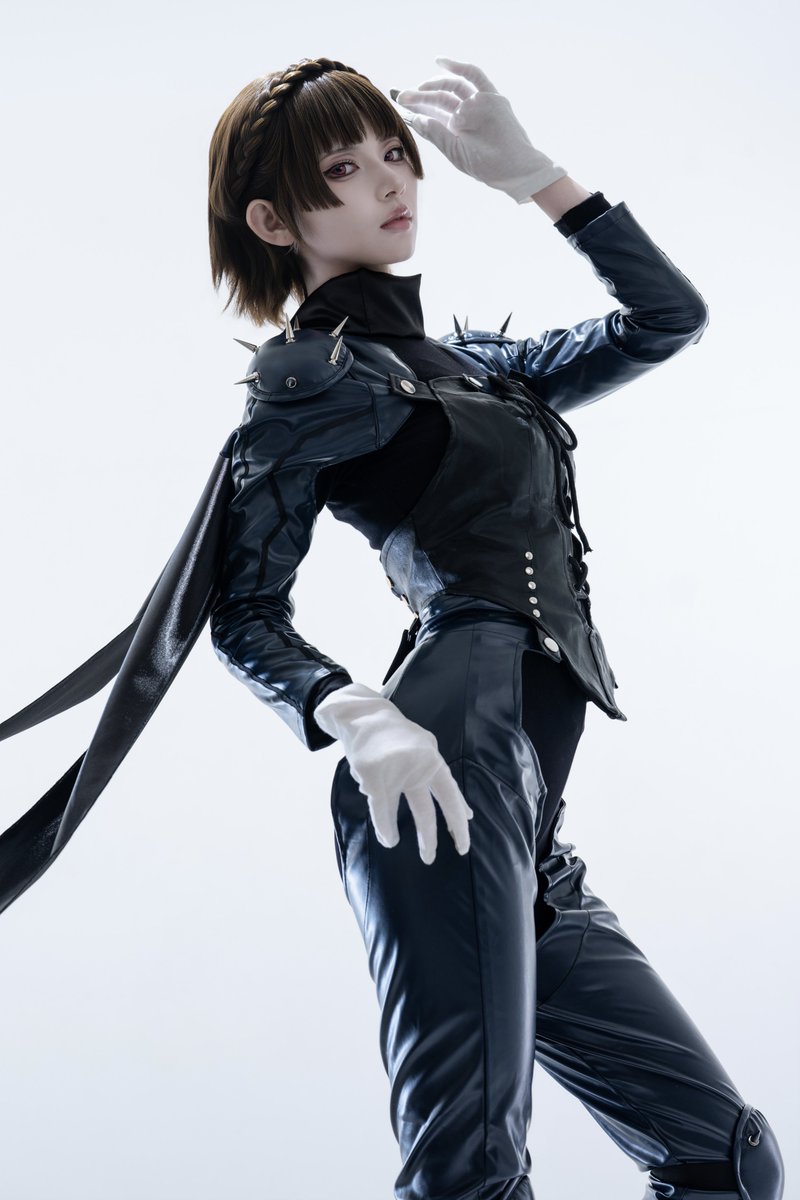 XaiabP's tweet photo. PERSONA ON FRONTLINE
みんなもう遊んだ？

#NIKKE #NIKKExペルソナ https://t.co/zcik1JbEpe