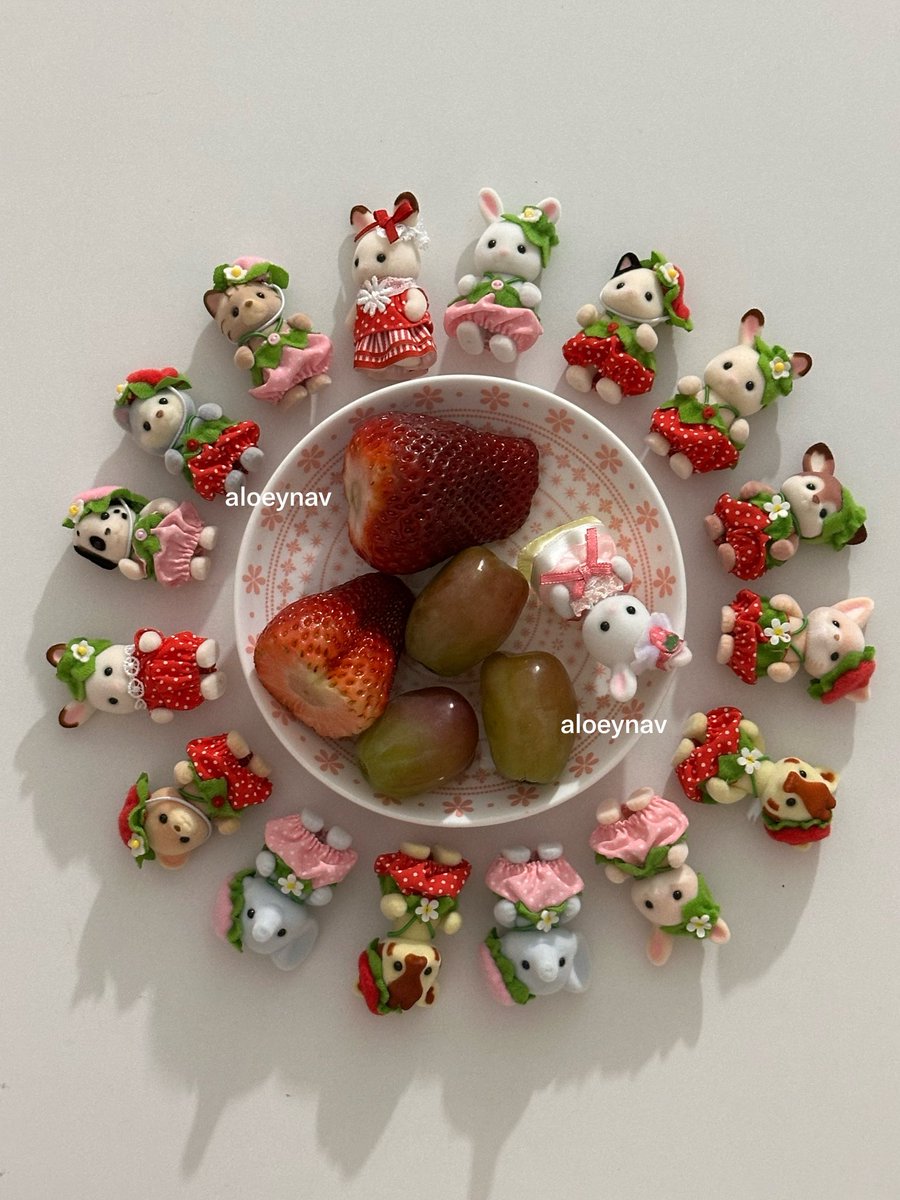 aloeynav's tweet photo. siapa nak strawberry? ˗ˏˋ 🍓 ˎˊ˗ https://t.co/bCUU4NAFFp