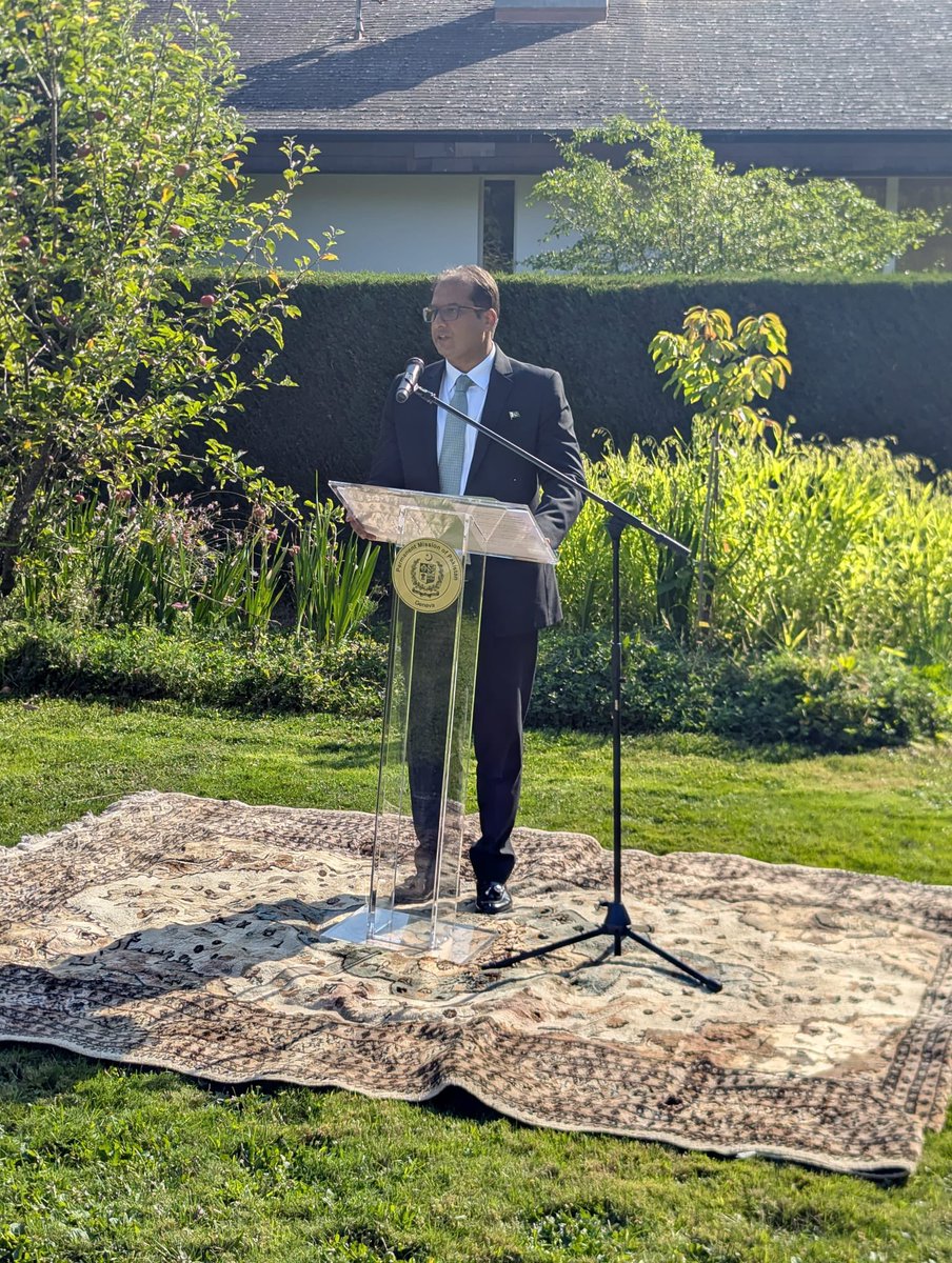 PakUN_Geneva's tweet photo. The @PakUN_Geneva celebrates the Independence Day of Pakistan. Charge d'Affaires (a.i.) Jawad Ali led a dignified flag hoisting ceremony at Pakistan House. 

On this occasion, we renew our commitment to Pakistan’s continued progress, prosperity, and peace. The enduring vision of Quid-e-Azam Muhammad Ali Jinnah continues to guide our resilient journey. 
 
#Pakistanat80