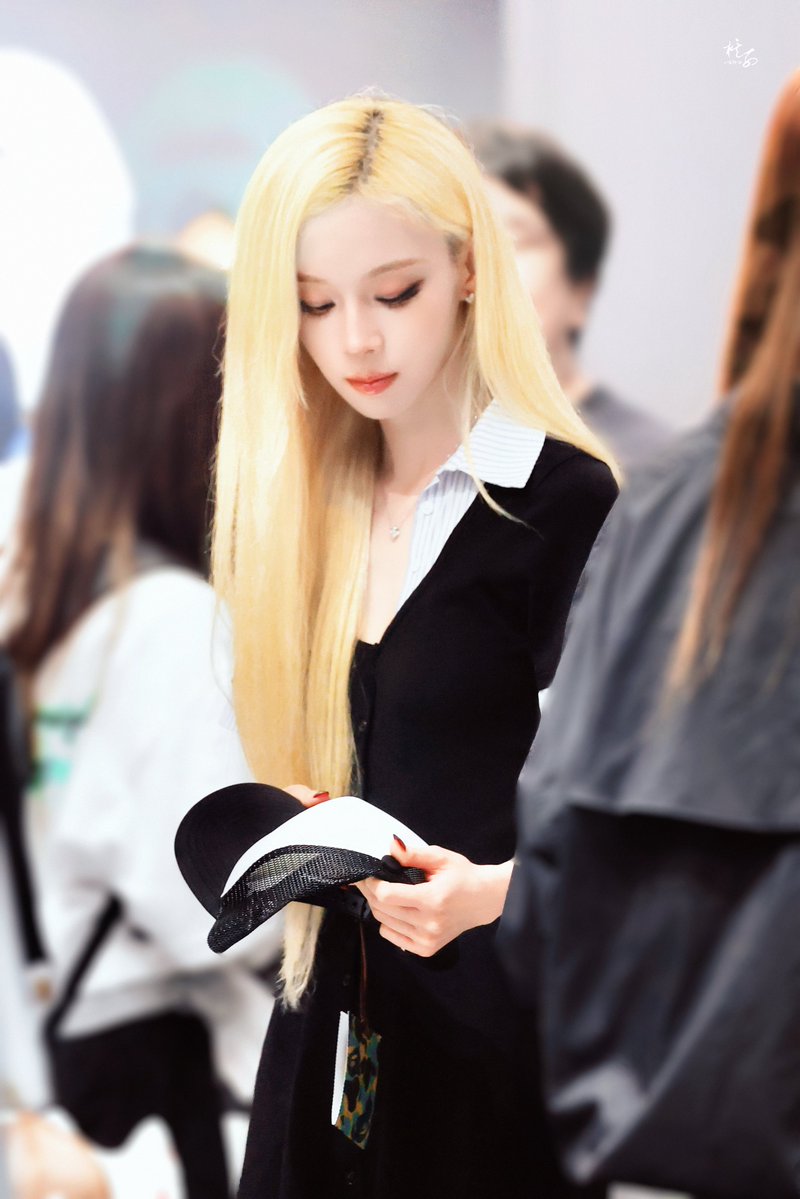 BuYiWeiQi tweet picture