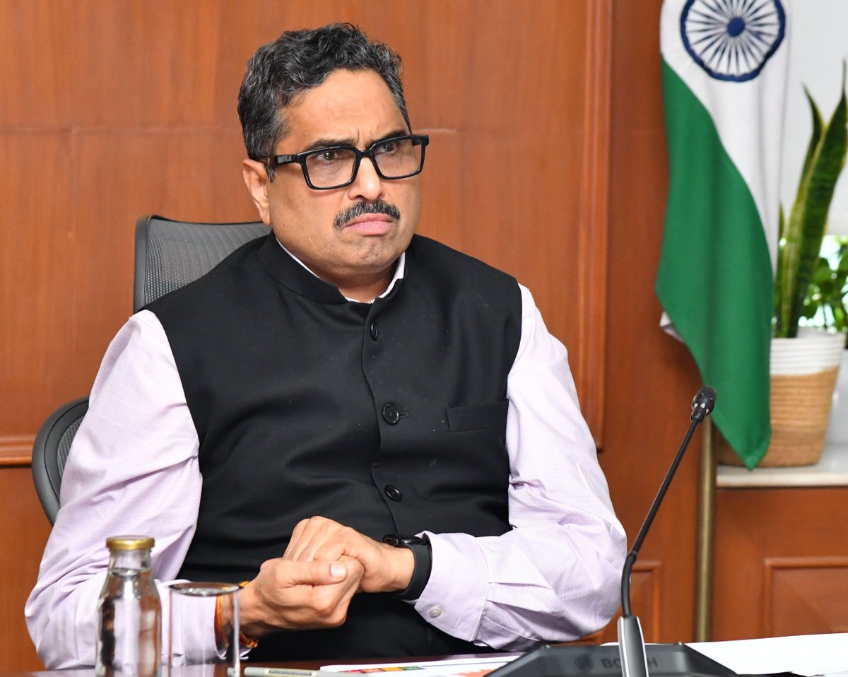 TelanganaCS's tweet photo. Chief Secretary Shri @sjaju1, IAS today held a video conference with District Collectors from the Dr. B.R. Ambedkar Telangana Secretariat to review the implementation of #SmartRationCards and the #PrajaVani programme.
He directed Collectors to ensure effective implementation of Smart Ration Cards and instructed that the Praja Vani programme be conducted at all MPDO offices across the State from August 17, bringing grievance redressal services closer to the people.
He emphasized timely resolution of public grievances and effective coordination at the field level to ensure citizen-centric governance.