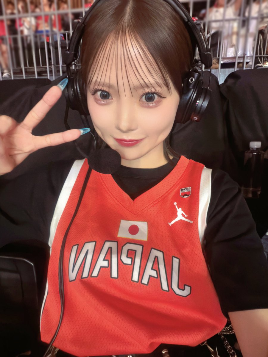 rino_ct1224's tweet photo. #三井不動産カップ2026
スペシャルゲストとして出演させていただきました！ありがとうございました❤️‍🔥

とんでもない試合を見てしまいました、田中こころ選手やばすぎる！！！
女子バスケの魅力を少しでも伝えられてたらいいな♪♪来月のW杯もいっしょに応援しましょう🫶🏻 https://t.co/XYcGNzl7ug
