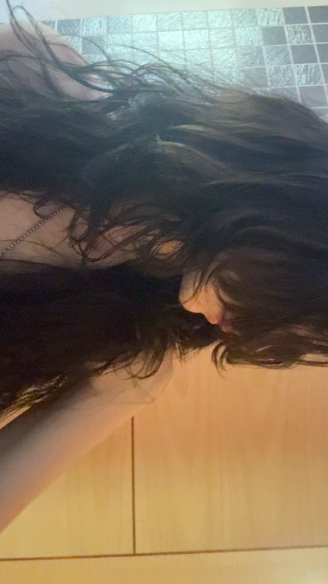 lxiireee's tweet photo. Wolfcut negro, pa qué más https://t.co/rfJyJCQHKZ