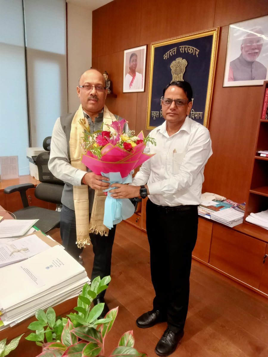 niostwit's tweet photo. Prof. Akhilesh Mishra, Chairman, NIOS, met Shri T. K. Anil Kumar, Secretary, DoSEL, for a productive discussion on key NIOS initiatives, upcoming projects and strengthening collaboration for inclusive education.

#NIOS #DoSEL #NEP2020 #Education https://t.co/gJmH6VZj31