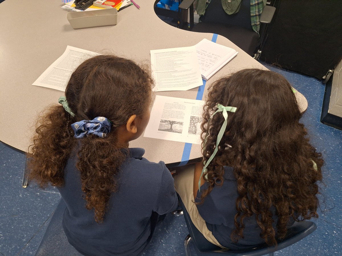 CanDoKiddos's tweet photo. Our 4th Grade Dual Language Wildcats are working hard on their reading and Turn and Talk skills!  @WoodbridgeElem https://t.co/uEUWcnGygw