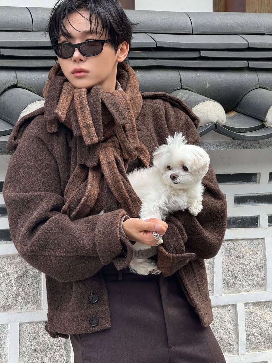 aerikyll's tweet photo. still the sassiest photoshoot of boo seungkwan and bookkeu ever https://t.co/4Qii2RZlzj