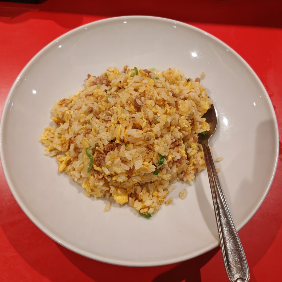 K_N__T_M's tweet photo. いそつー特製炒飯
焼きギョーザ
エスコンの帰りに疲労困憊の身体に鞭打って横丁行ったら激並びで心折れ以前から気になってたこちらへ。中華居酒屋という雰囲気でしたね〜おいしかったですごちそうさまでした！
#いそつー https://t.co/BjUcO3KRmh