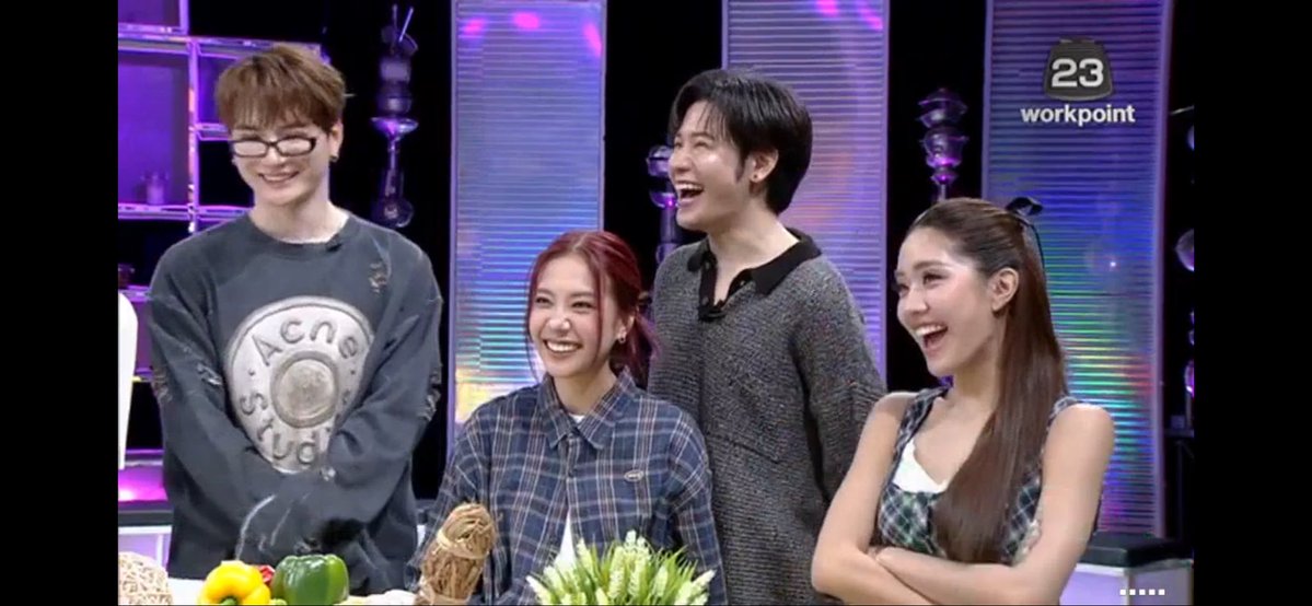 peraya_official's tweet photo. จับผิดกันเก่งเชียว 

#WhoIsMyChef
#KristSingto #คริสสิงโต https://t.co/x0HQj1gWQG