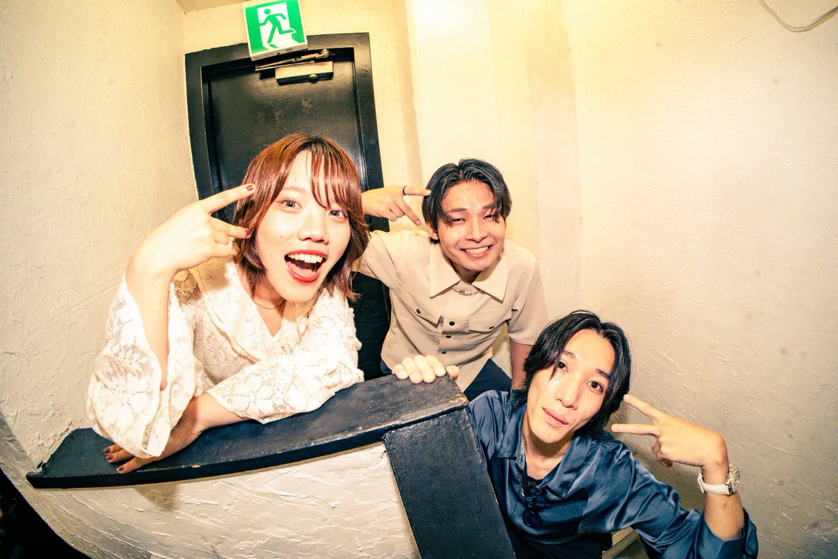 piscaofficial's tweet photo. 【取り急ぎ】
若者のすべて

setlist
01.瞬きの笑み
02.Melt
03.星空旅行
-MC-
04.巻き戻し(inst)
05.コレクト
06.心臓になれたなら

Support members
@Tamla_Armstrong 
@KKazuya_Drums 

ご来場ありがとうございました！！

📸@sUKeP_Dr https://t.co/3l0aE1DBm3