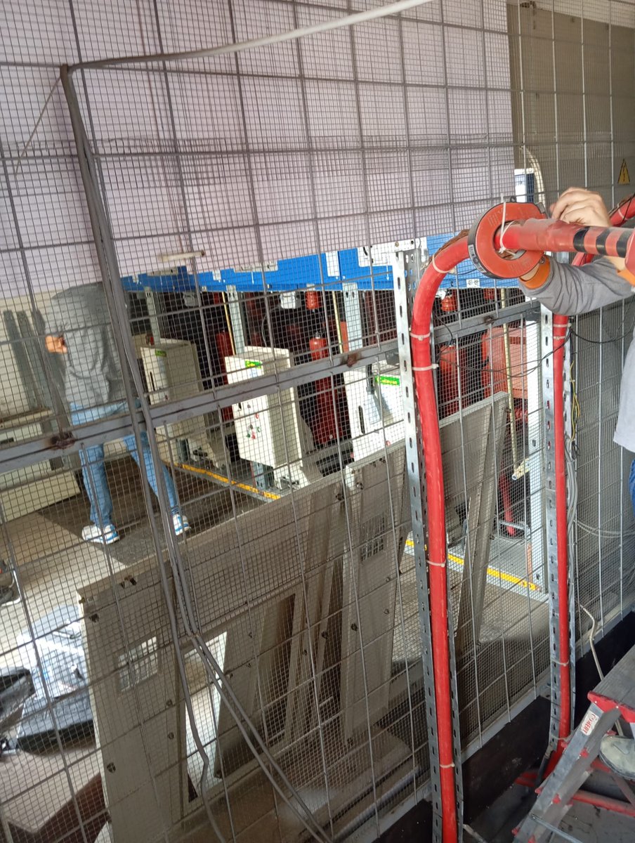 Trafo_Test's tweet photo. 🧿Trafo ve hücre bakımlarımız devam ediyor. 🧿#TrafoBakımı #EnerjiVerimliliği #ElektrikBakım #TeknikEkip #sahacalismasi https://t.co/en5WXHVcM9