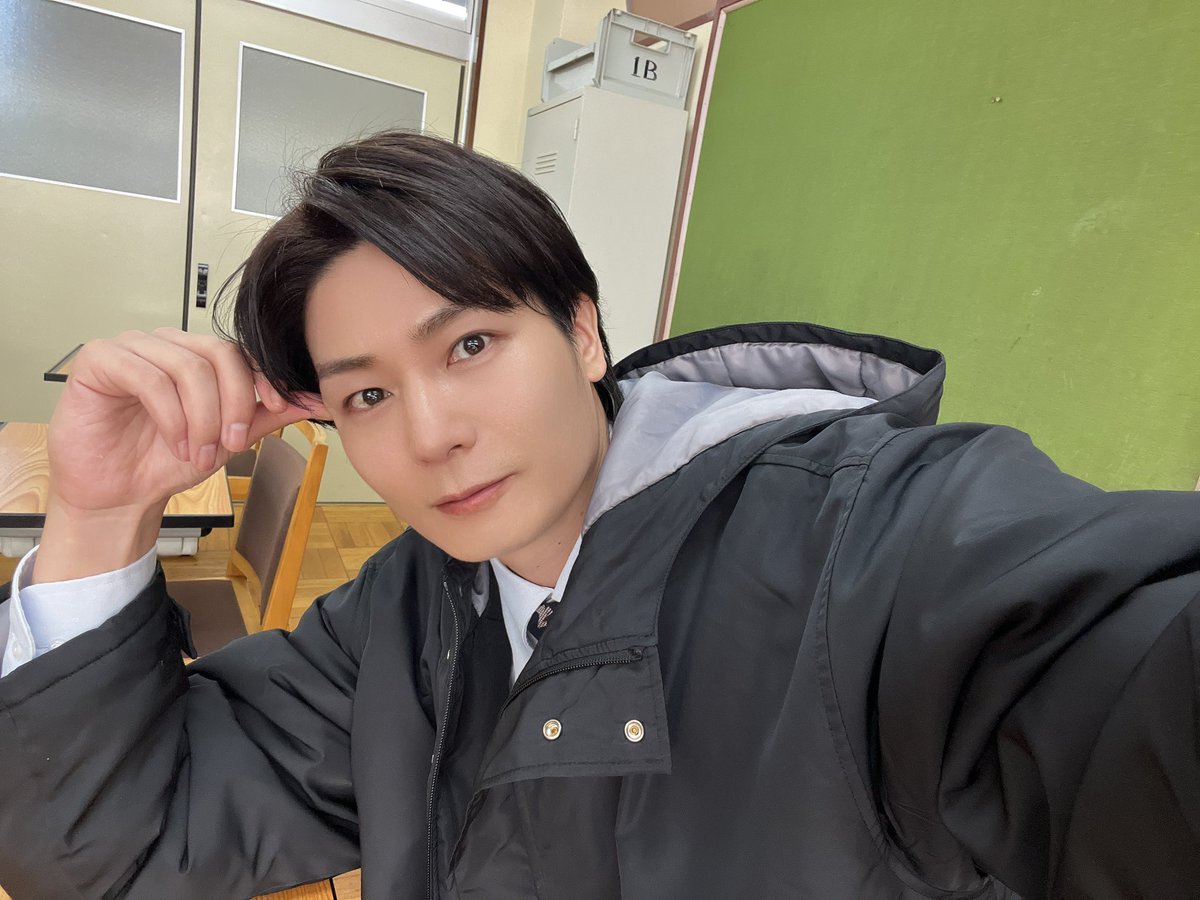 Ren_Official's tweet photo. 8/24(月)24:45より
地上波放送開始
フジテレビ
ドラマ「転校生ナノ」

episode1.「特別レッスン」
向井聡役で出演いたします
よろしくお願いいたします

公式ページ
https://t.co/g6bzzL8h3P https://t.co/De7z1Dnuvb
