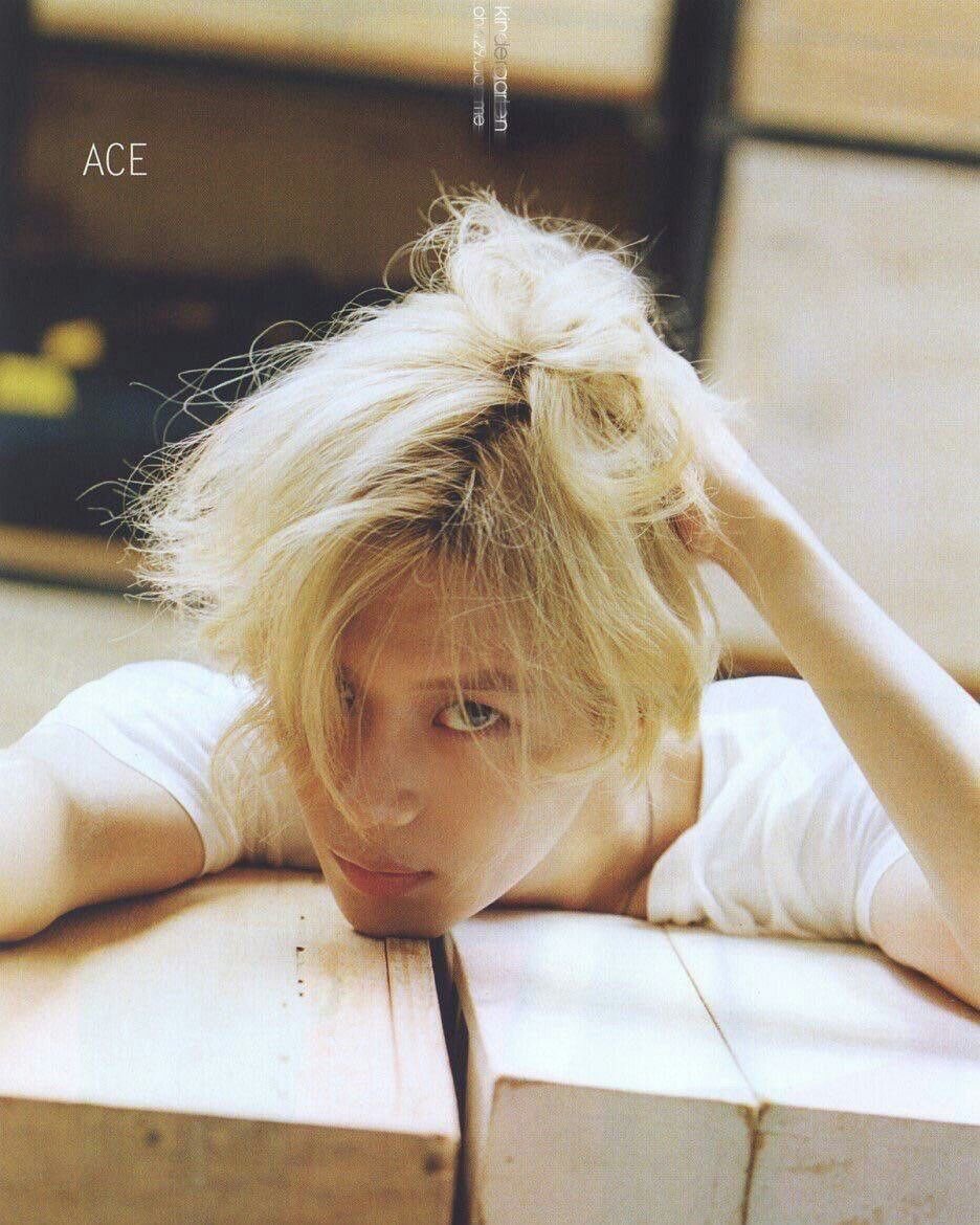 bbangzzuni's tweet photo. #TAEMINSoloDebut_12th 
#태민아솔로데뷔12주년축하해 https://t.co/4uLWgA7Ewf