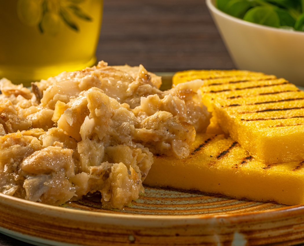 ItalyinNOR_ISL's tweet photo. 🇮🇹 🇳🇴#Bacalao i Vicenza-stil tilberedes kun med tørrfisk fra Lofoten. Bacalà-festivalen i #Sandrigo gir en unik mulighet til å nyte bacalao tilberedt etter #Vicenza-oppskriften. Festivalen gir også et innblikk i #Via_Querinissima (den offisielle bacalao-kulturruten). https://t.co/uEGU6YcPXH