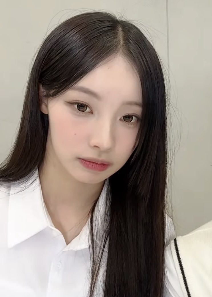 iinghaa's tweet photo. 나한테 미안하다고 해
                                         나한테 미안하다.
아니;
                                         뭐. 하라매.
하...
                                         나한테 미안하다니까!!!!
아 왜 저래
한국 사람이면서;
                                         흥 https://t.co/T6i3bXhBmt