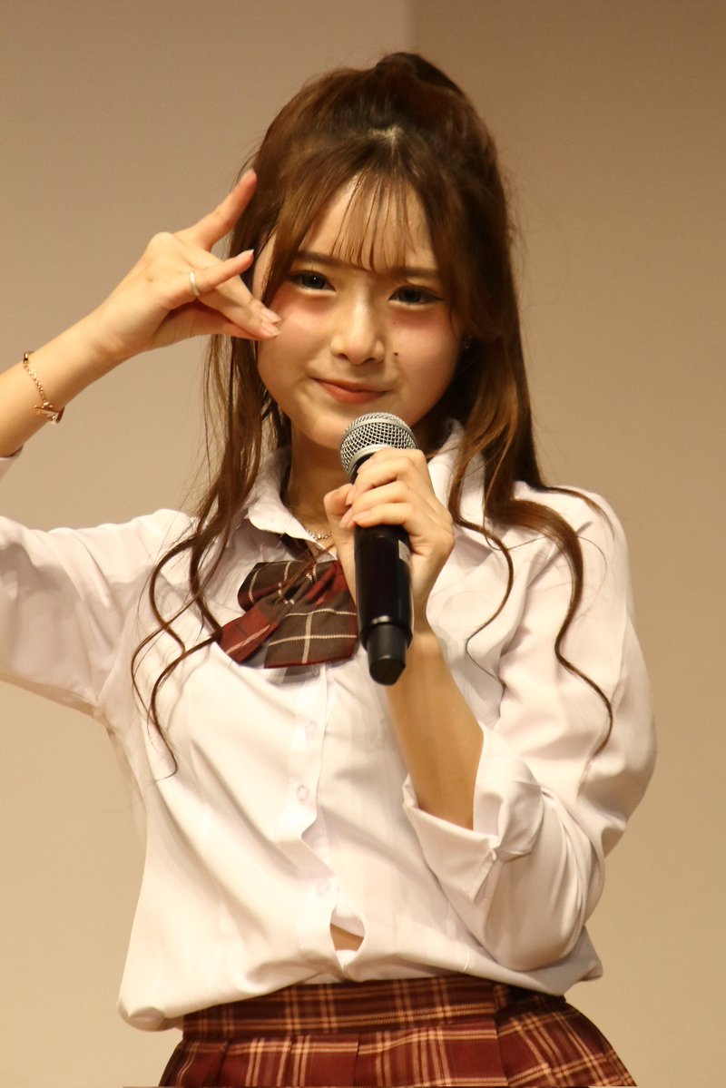 walking_999's tweet photo. 2026.8.9 (Sun)
ライブだから見られる表情ですよね
#豊川亜咲 あーちゃん・・・⑧
#スーパーハイスクール
#安城七夕まつり https://t.co/BAYqOCzWf3
