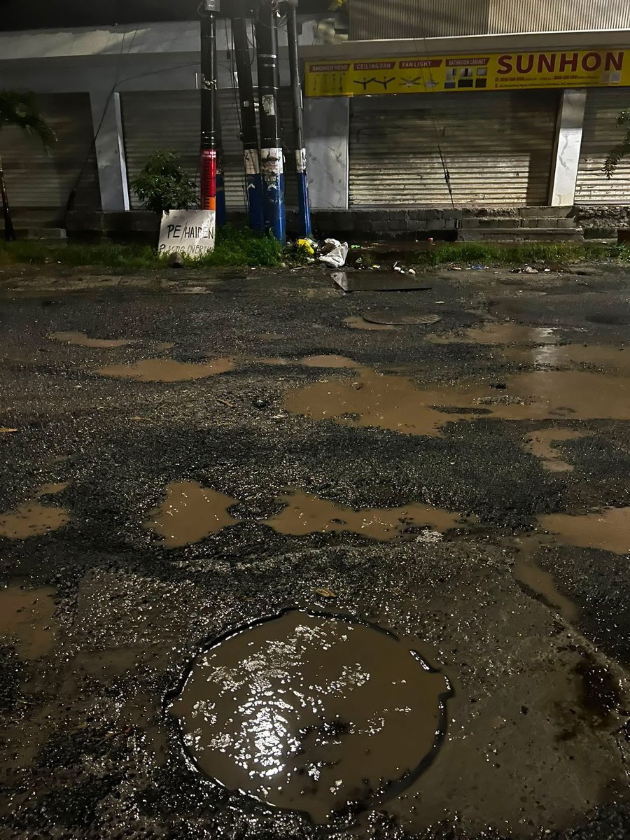 gaondoingthings's tweet photo. kung yung tubig na naipon sa lubak na daan ng Valenzuela kaya yung gamitin natin?
#resourceful anez?
watchutenk ka #winri neyshun 😋🤩🤩 https://t.co/SzGWDmr14a
