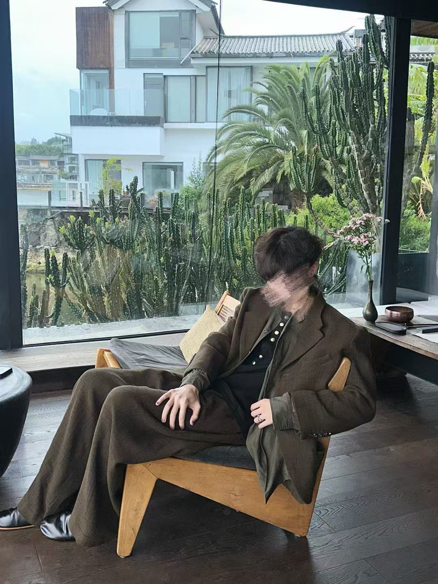 yippe996's tweet photo. 一碰你就流出来了吗….
#发骚 #犯贱 #骚货 #女大 #女高 #女大学生 #反差 #反差婊 #羞辱 https://t.co/3e6gLKby1W