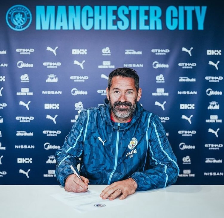 Blessed_bar's tweet photo. Been a busy few days! Season isn’t finished yet and neither am I 🤣

Thank you to all  especially Txiki, Pep and Xabi for making this another special day for me and my family. Here’s to finishing the season strong 🩵 https://t.co/4CIbxDZfUL