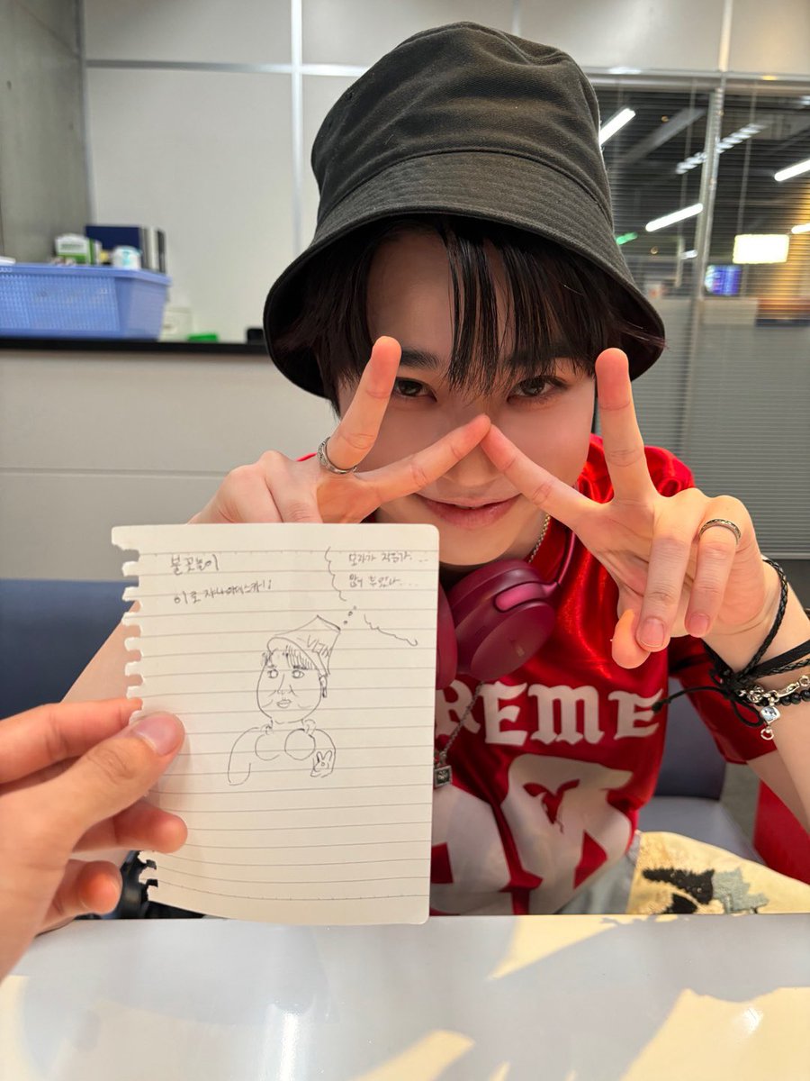 HFU_official's tweet photo. [ #HYUNYUL ]

추카추카

おめおめ

Happyhappy

#HiFiUnicorn #ハイファイユニコーン #하이파이유니콘 #HFU #ハパユ #하파유 #ヒョンユル #김현율 https://t.co/lFEZtscgeY