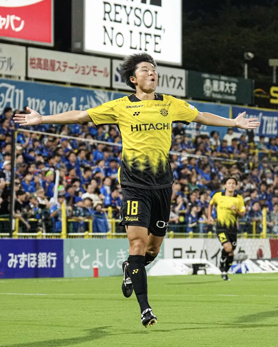 j_football_now's tweet photo. Kashiwa Reysol are the only J1 club without a single foreign player in their squad 😮 https://t.co/ilFEHGDN0l