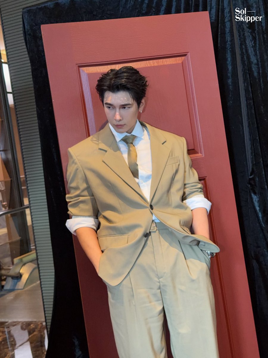 SolSkipperCo's tweet photo. Owning the room.🤍✨

MEW SUNNY WWDTH

@MSuppasit
#BANGKOKFORUM2026xMewSunny
#WWDTHAILAND
#BANGKOKFORUM2026 https://t.co/Y7SOzWt73w