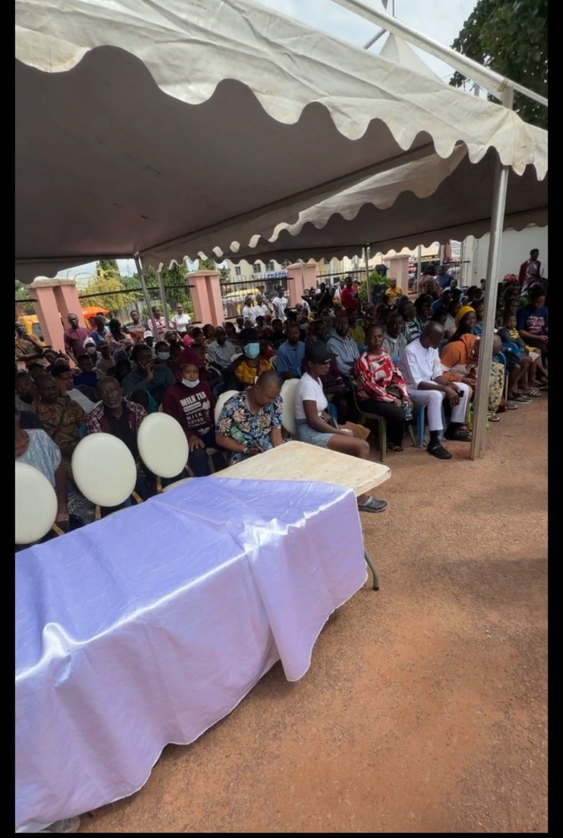 Collette001's tweet photo. What exactly is going on? Kidney disease is now common💔
It’s so disturbing and unsettling to see kidney disease ravaging both young and old, yet regulatory bodies like NAFDAC are nowhere to be found in all of this! 
It’s safe to say that NAFDAC died with Prof. Dora Akunyili 😢 https://t.co/aNt1zPFAkz