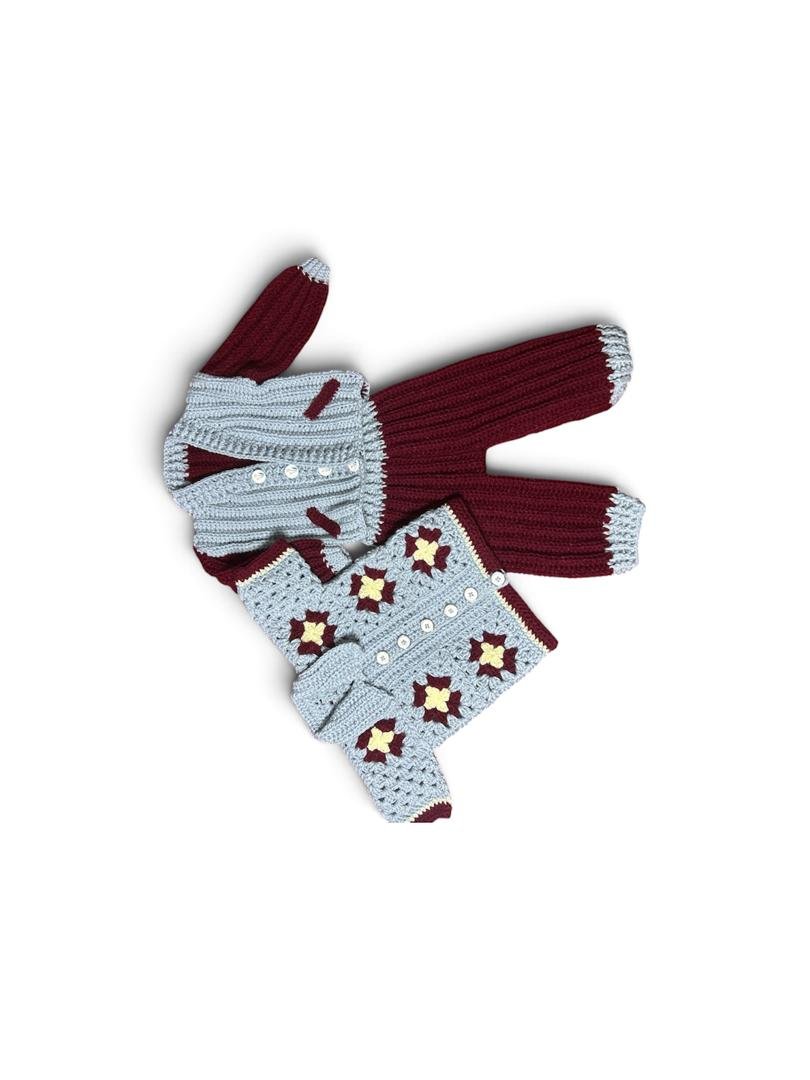 icroche5's tweet photo. Small in size, big on style! 
 This adorable crochet set by @icroche5 brings together playful details, cozy comfort, and timeless handmade craftsmanship. 🤍 https://t.co/3XKp32kmt9
