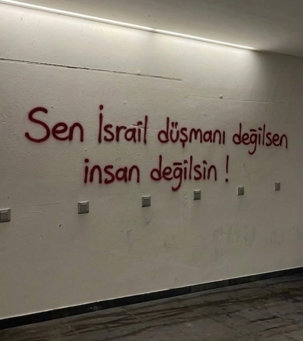 cdsuhan's tweet photo. Hatırlatmakta fayda var. Hayırlı Cumalar. https://t.co/mNOFpz65tX