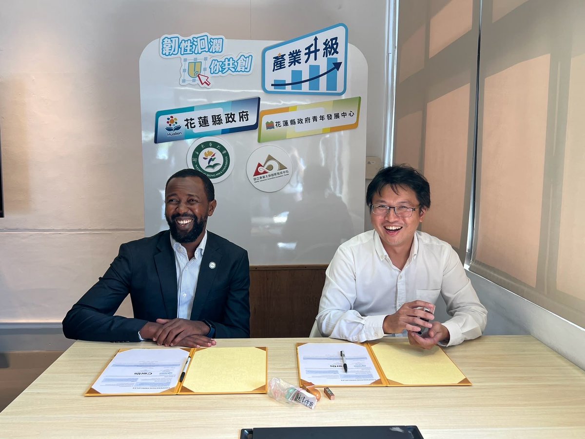Certis_intl's tweet photo. Certis and GuangTai Green Energy signed an MOU to explore micro hydropower for cleaner, lower cost irrigation and food production in Nigeria.

#certisnigeria #hualienreapforum https://t.co/AU3dyxHxWF