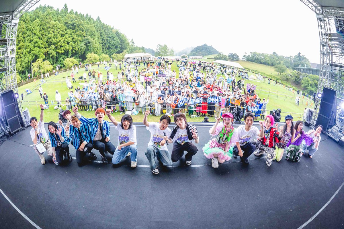 ESinWAJIKI's tweet photo. 【エキサマ2026 終幕】

昨日は雨の中、最高のフィナーレを本当にありがとうございました！

この開催をもって、エキサマは37年の歴史に幕を下ろしました。

雨にも負けない皆さんの熱気、絶対に忘れません！関わってくださった全ての方に感謝です！

#エキサマ2026 #夏フェス #ワジキ #ありがとうエキサマ