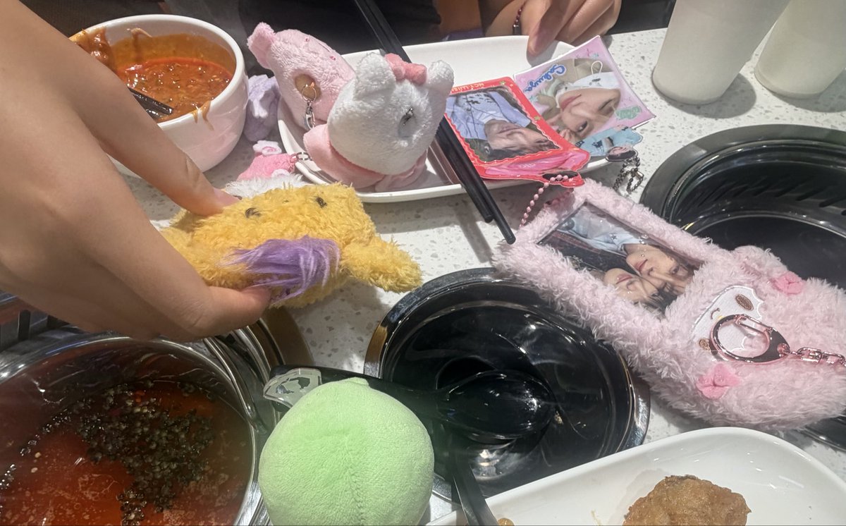 si_love_n's tweet photo. 사쿠야팬 혼자 뭐함? https://t.co/glQYAzh6nT