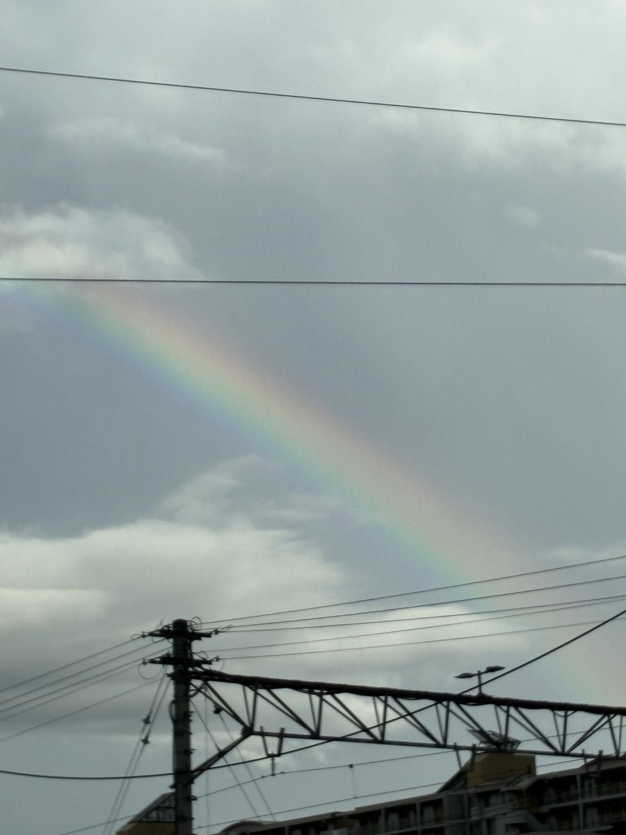 ghhbt7261's tweet photo. 虹を見つけた🌈 https://t.co/daeOeVJtDa