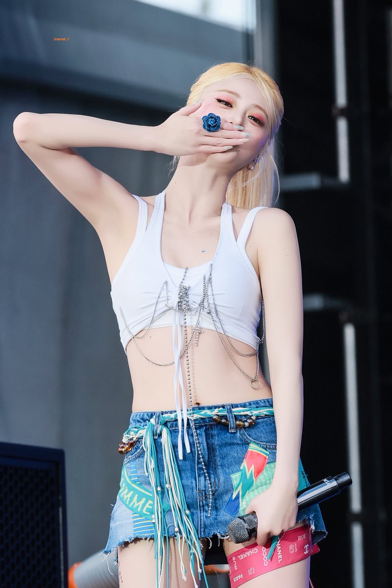 carrot_hyj's tweet photo. 260814 summer sonic👱🏻‍♀️

#르세라핌 #LE_SSERAFIM 
#허윤진 #HUHYUNJIN #윤진 #ユンジン https://t.co/V5xF3bWSxN