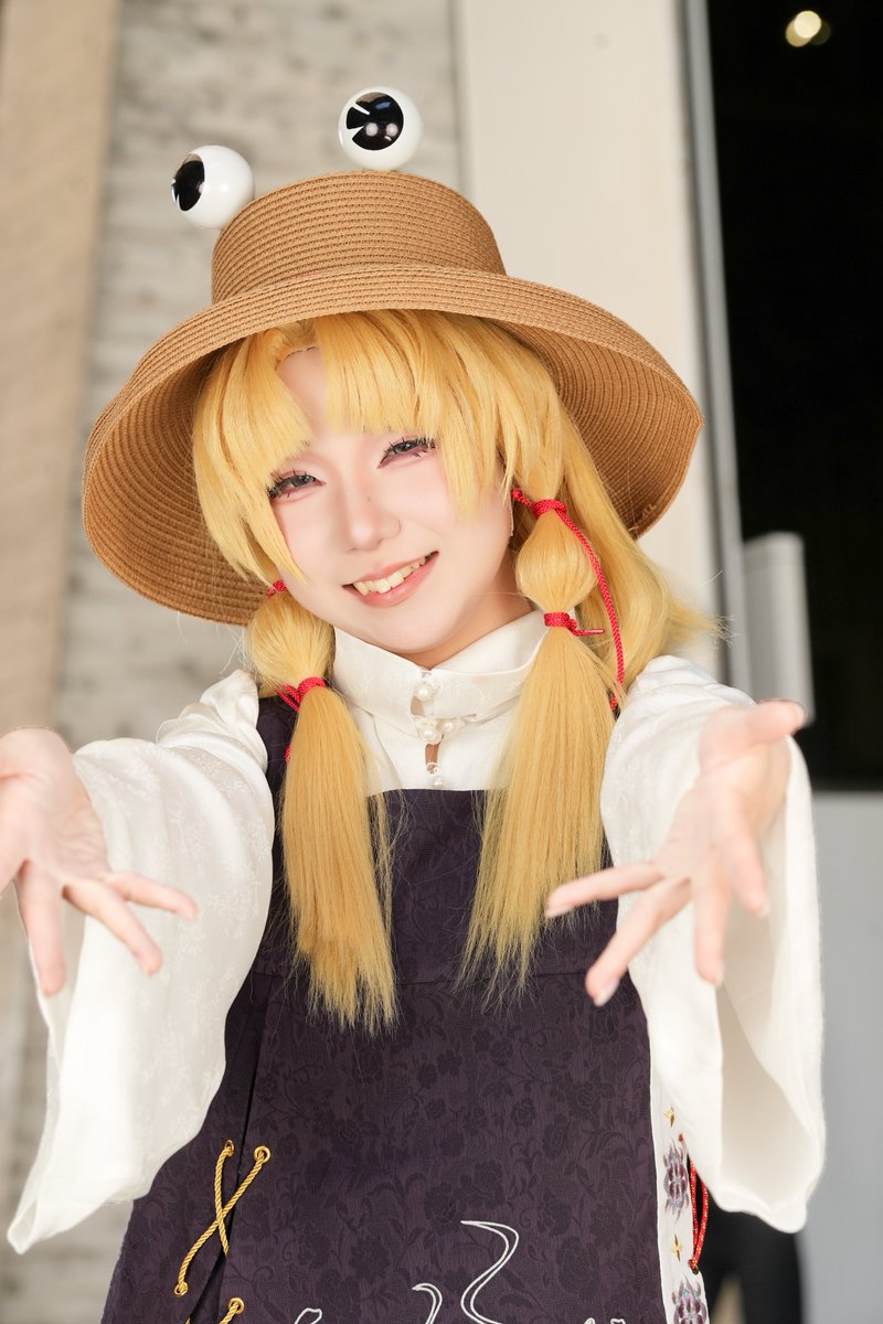 erueru577's tweet photo. 東方 | 諏訪子

model： @Go____H18

#ニコニコ超会議2026 #超コスプレ https://t.co/fSrO52gZSY