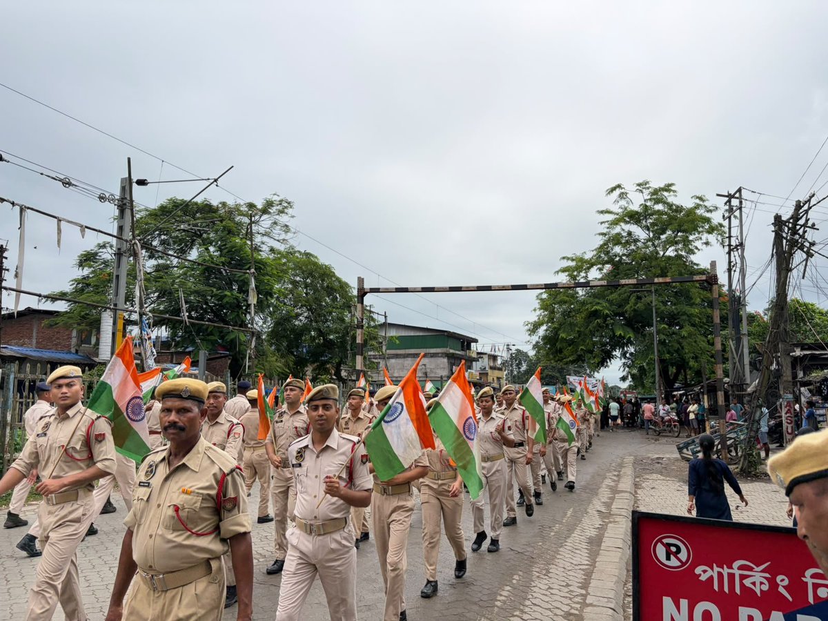 2ndapbn's tweet photo. A Tiranga Rally was organised today by the 2nd Assam Police Battalion, Makum, ahead of the upcoming 80th Independence Day celebrations. 🇮🇳
@CMOfficeAssam
@assampolice
@DGPAssamPolice https://t.co/UjBCpiny36