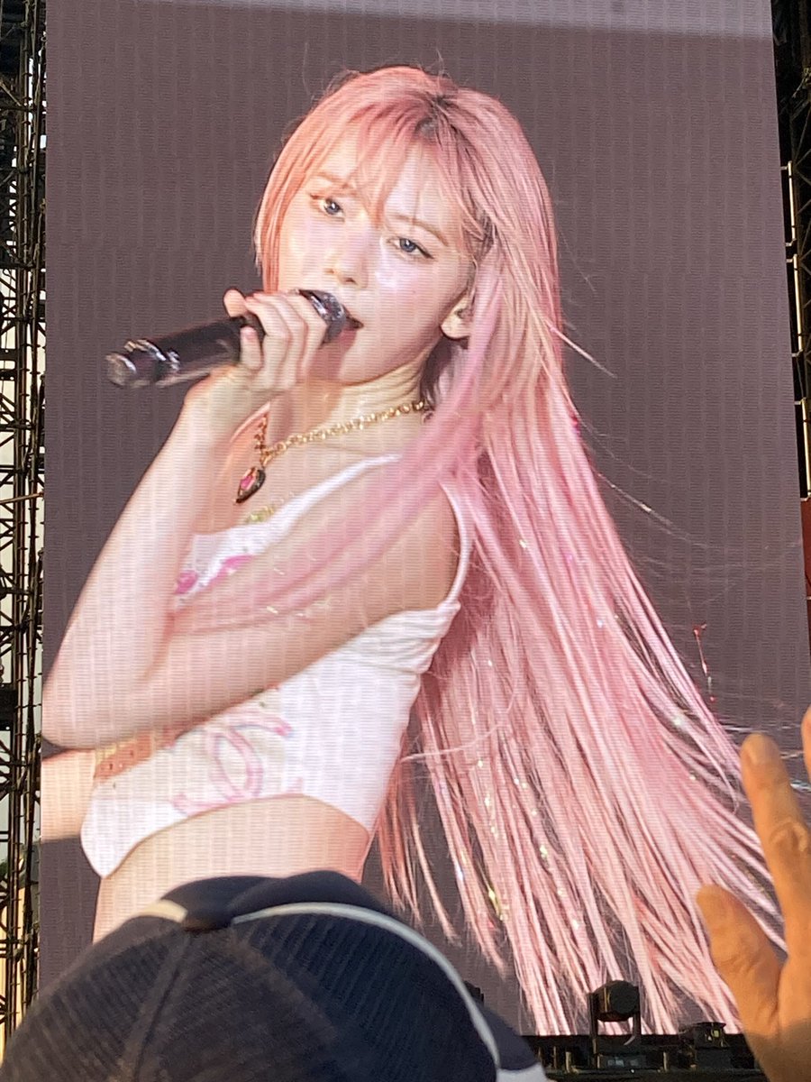 GPZ90R's tweet photo. サマソニ最高
ラルク待機
#SUMMERSONIC https://t.co/33FgoUvgCW