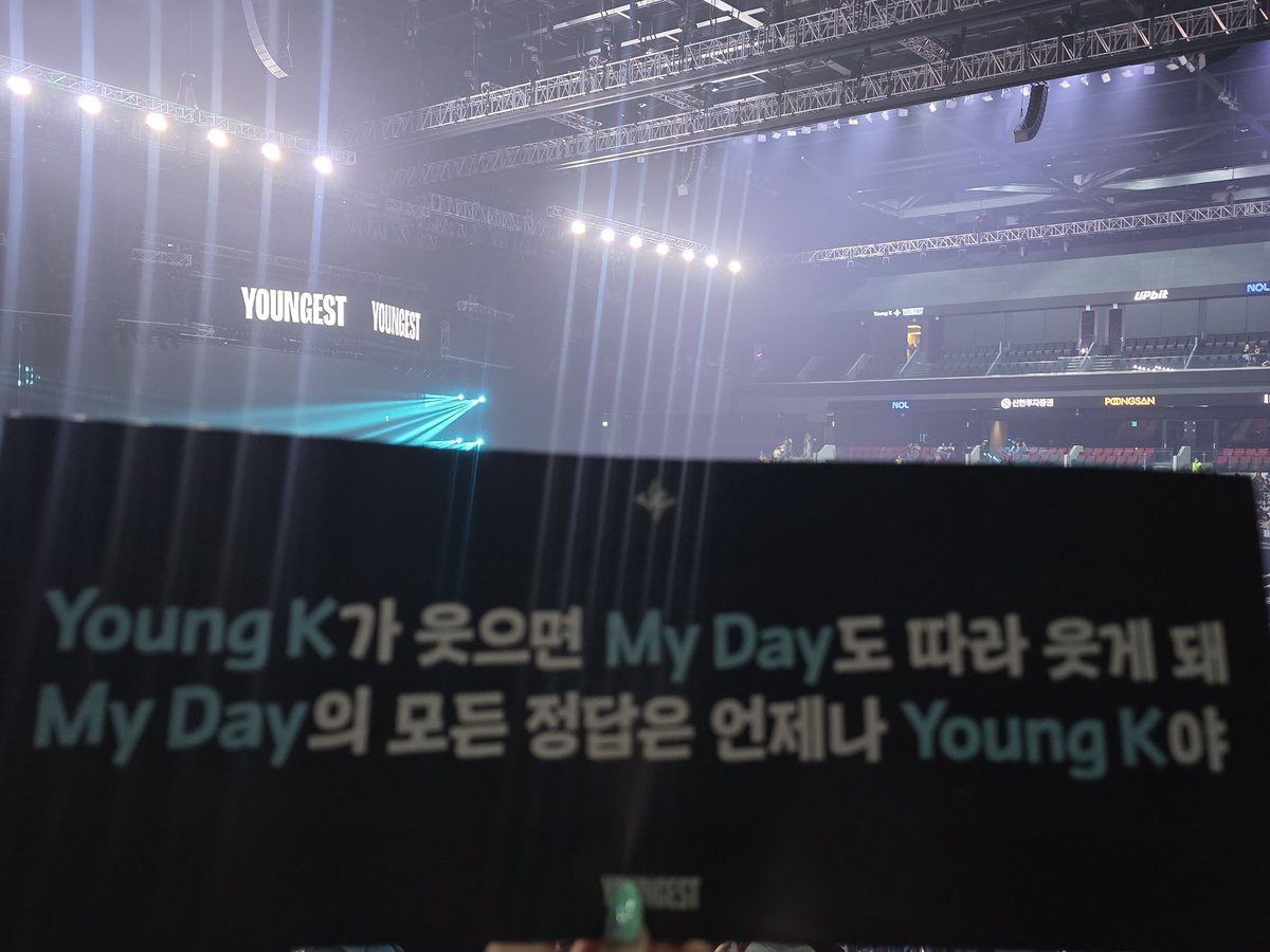 De6Made's tweet photo. 260814 YOUNGEST 첫콘

211구역 시야
슬로건과 입장기프트 🩵

#영케이 #Youngk #YOUNGEST https://t.co/KKJkXlOkIt