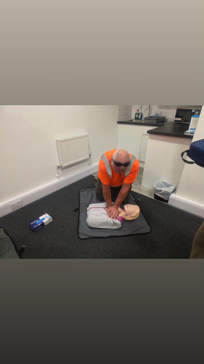 TabernacleTrain's tweet photo. Tabernacle Training and Consultancy Ltd in action delivering an RQF Level 3 Emergency First aid at Work course accredited through the F.A.A. and Nuco Training and regulated through Ofqual  if we can help your teams learn a new Life skill contact us Tabernacletraining@outlook.com https://t.co/yBUls1MZSl