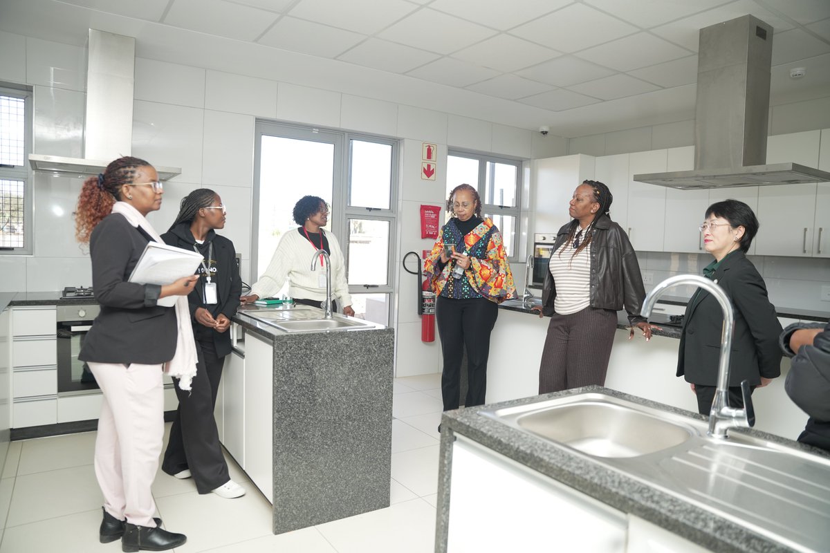 UNAIDS_ESA's tweet photo. During her country visit, @anneshongwe and @ZhouKai_2000 met with @FirstLadyNam3 Ms. Monica Geingos and visited the  #BeFree Youth Campus. 

A powerful reminder: youth-centred, stigma-free services + stronger collaboration = closing the HIV prevention gap for young people. https://t.co/PCNYTH9IXe
