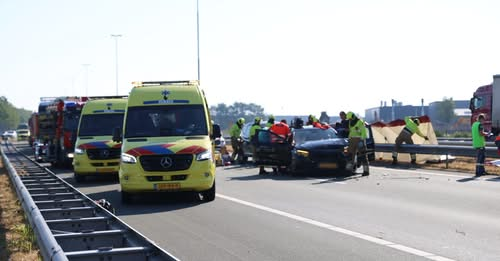 Twee doden ongeval A59 bij Heesch in file door boerenprotest