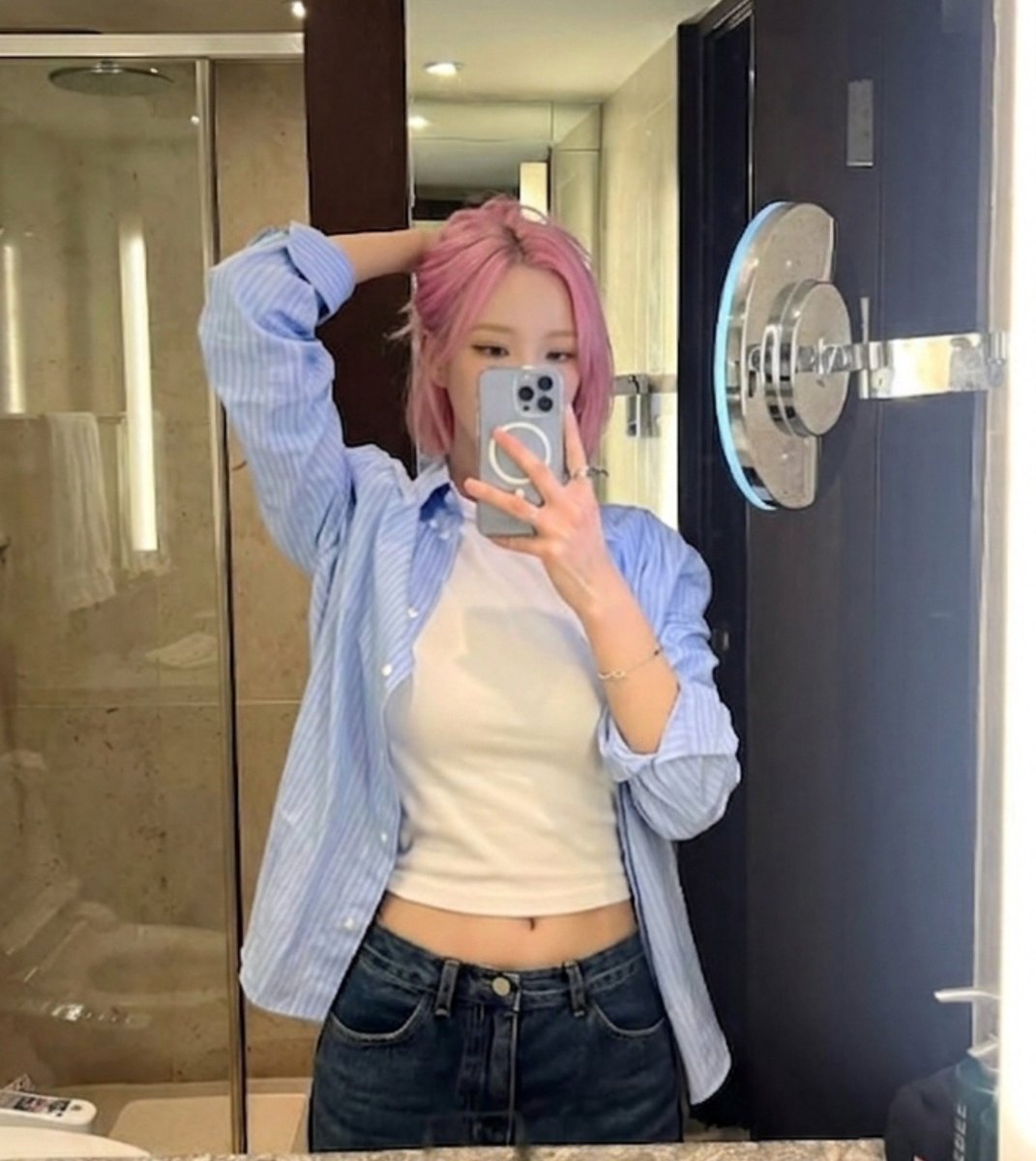 MonMon63481672's tweet photo. 估吓我身處係邊.....
#ottd #hkgirl #反差 #人妻 #m女 https://t.co/gg31lETaXo