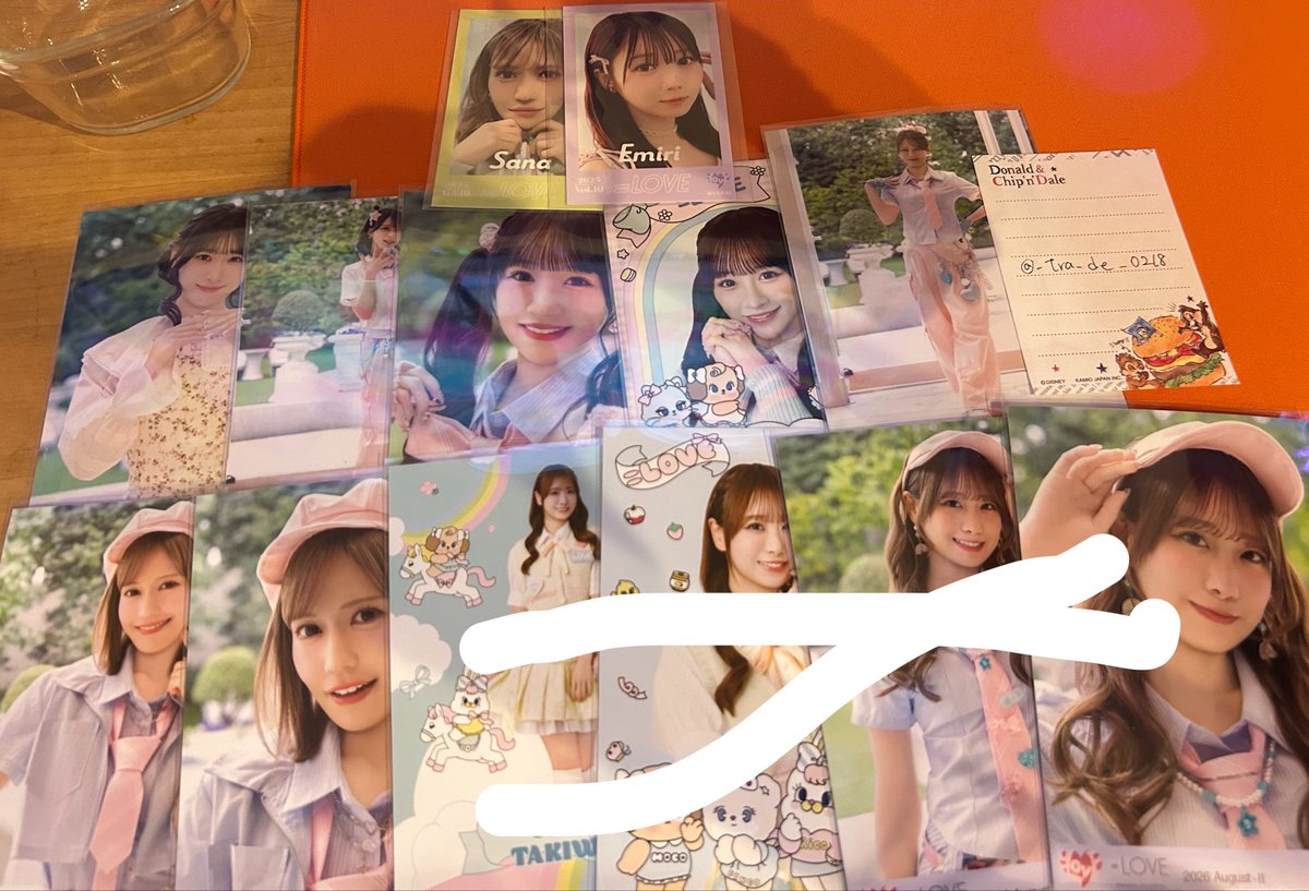 _tra_de_0218's tweet photo. @papemin0119 初めまして、リプ失礼します。
齋藤シュークリームと交換できるものはございますでしょうか？複数⇆1でのお取引大歓迎です。この画像の他にもひめつく②大谷コンプも所持しております。ご検討よろしくお願いいたします。 https://t.co/7bw3v0YAoA