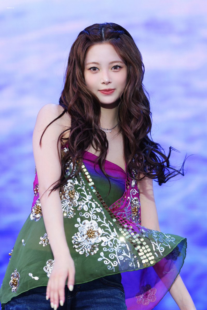 babyclover_hec's tweet photo. 260814

#홍은채 #ウンチェ #HONGEUNCHAE
#은채 #르세라핌 #LE_SSERAFIM https://t.co/wSF1Wmg7Sh