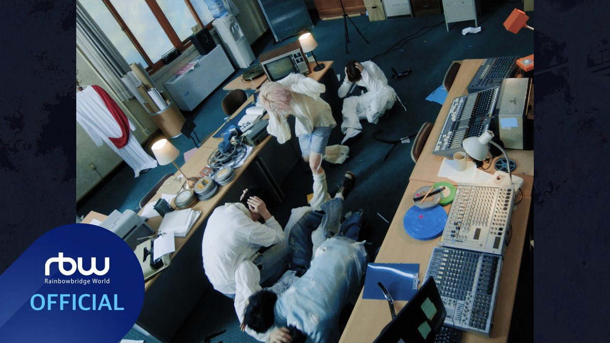 official_ONEWE's tweet photo. [#ONEWE]

ONEWE 3rd Full Album 
[面 : Unknown Atlas]

🖋️ MV TEASER 🖋️

🔗 https://t.co/JCcpVmhI6C

2026.08.19 (WED) 6PM (KST) RELEASE✔

#원위 #面_Unknown_Atlas
#Scenario https://t.co/gYXcQgiYd4