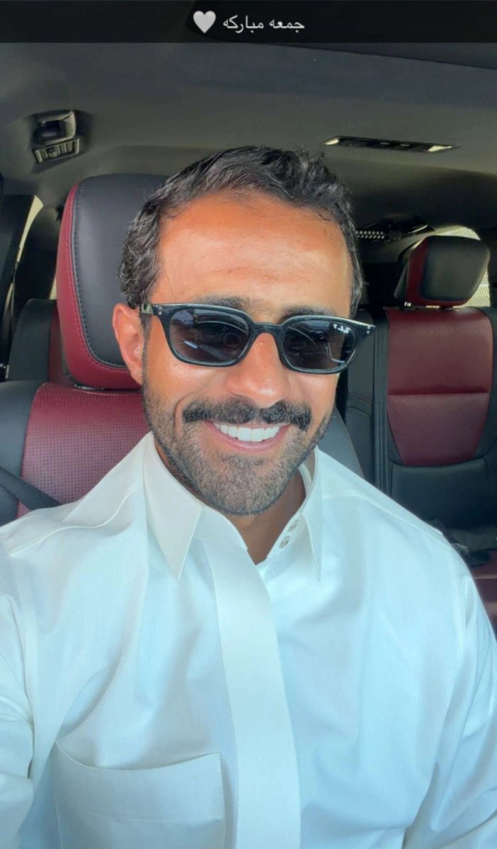 ro7dye's tweet photo. جمعة مباركة 🤍🤍 https://t.co/XM7Hk6U4JF