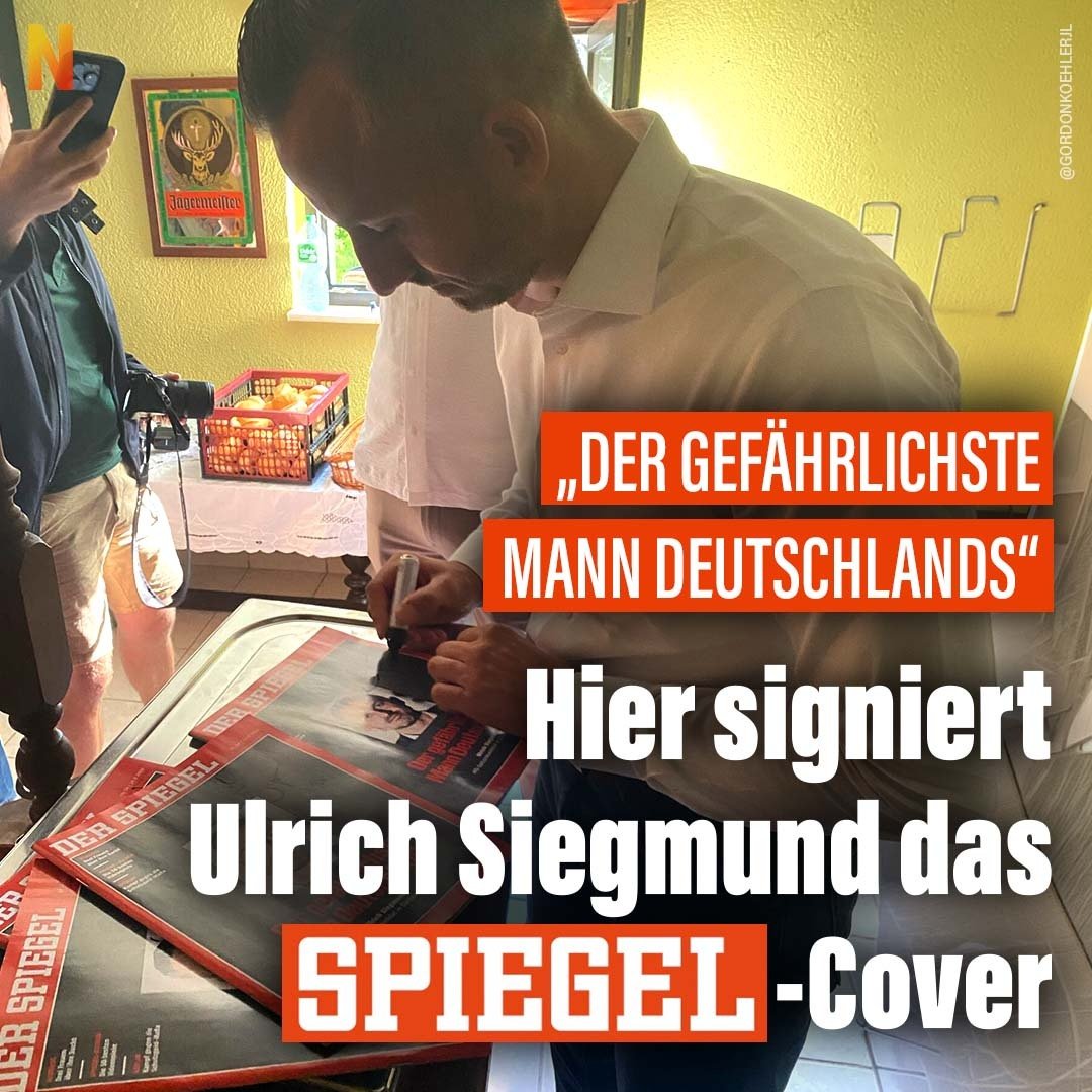 niusde_'s tweet photo. Das Spiegel-Cover, das Ulrich Siegmund als „gefährlichsten Mann Deutschlands“ zeigt, wird für den AfD-Spitzenkandidaten in Sachsen-Anhalt zur Wahlkampfhilfe. https://t.co/3oYWPDfYdZ https://t.co/XpfY1N2sEm
